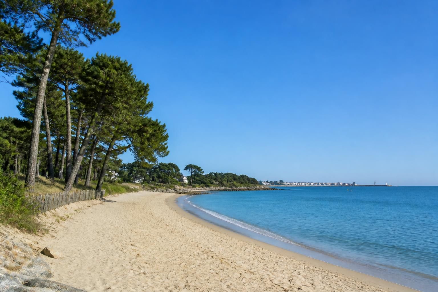 découvrez le camping l’océan au croisic, une escapade nature idéale entre plages de sable fin et sentiers côtiers. profitez d'un séjour paisible au cœur d'un paysage maritime exceptionnel.