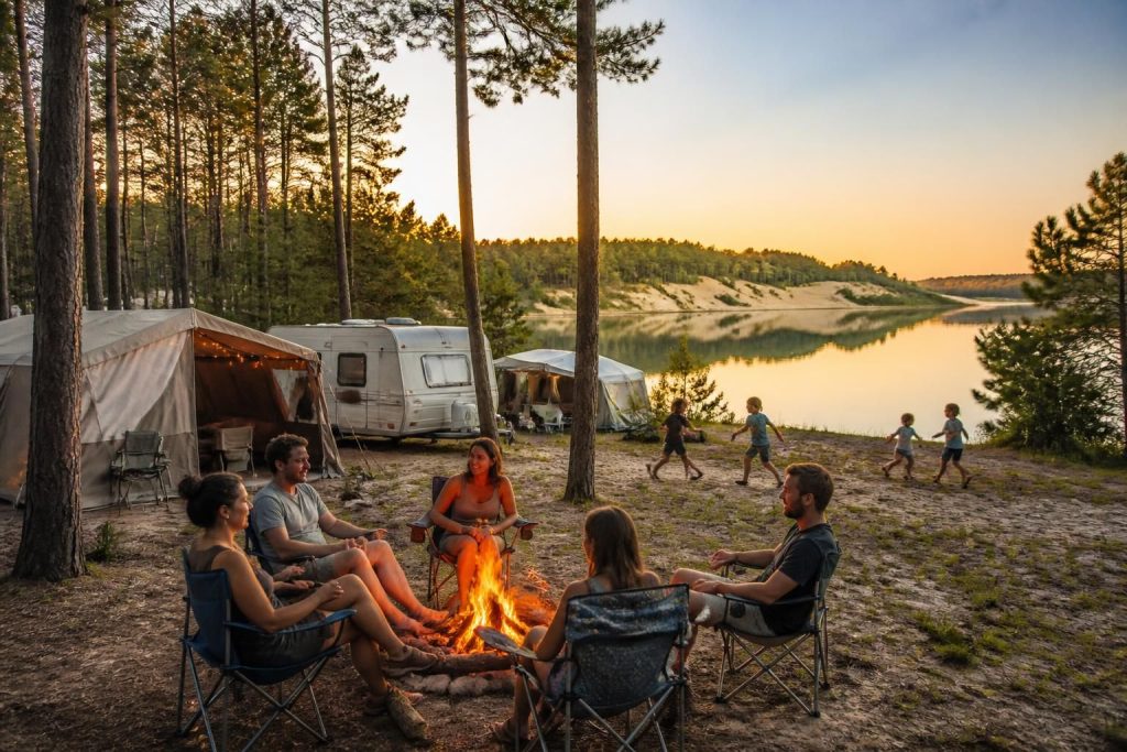 découvrez pourquoi biscarrosse est la destination idéale pour un séjour en camping campeole, alliant nature préservée, activités de plein air et détente au cœur d'un cadre naturel exceptionnel.